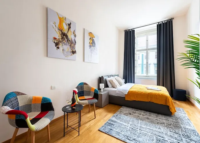 Apartamento Spacious 3-bedrooms Near Karlin Square